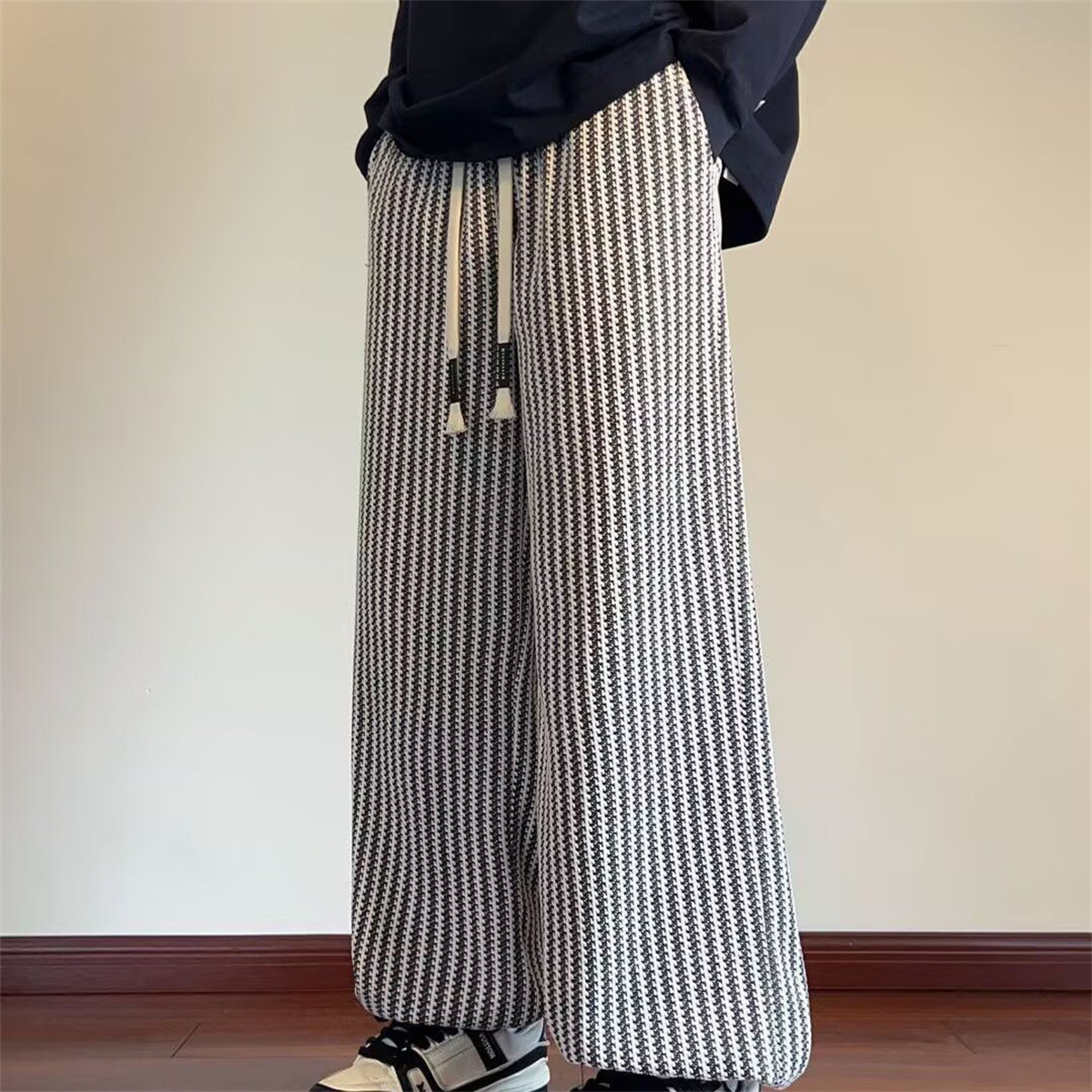 Street Fashion Trends 2026 - Summer New 2026 Men's Stripe Pattern