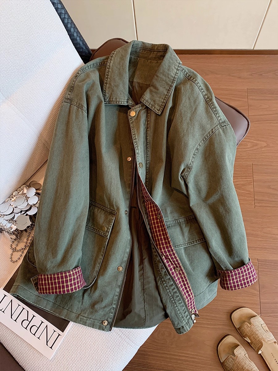 Street Fashion Hong Kong - Vintage Army Green Denim Jacket Women